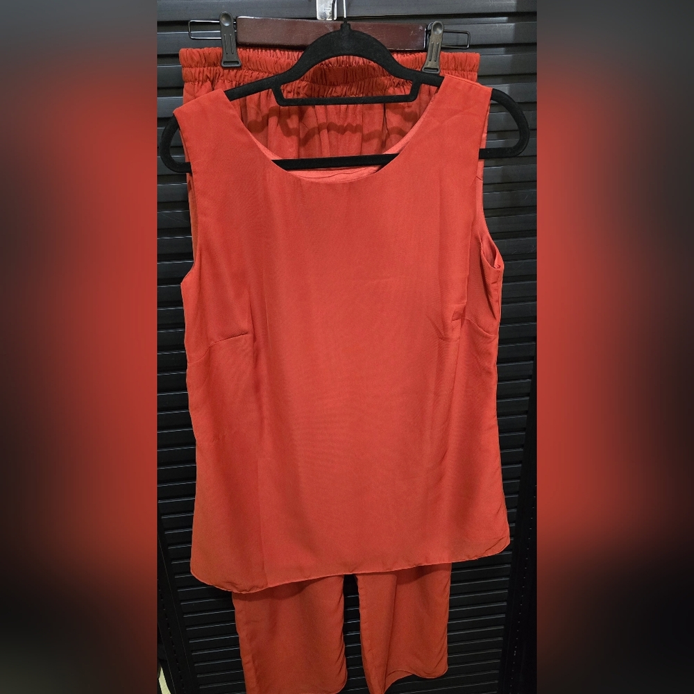Untagged Gorgeous Rusty Orange Pant Set